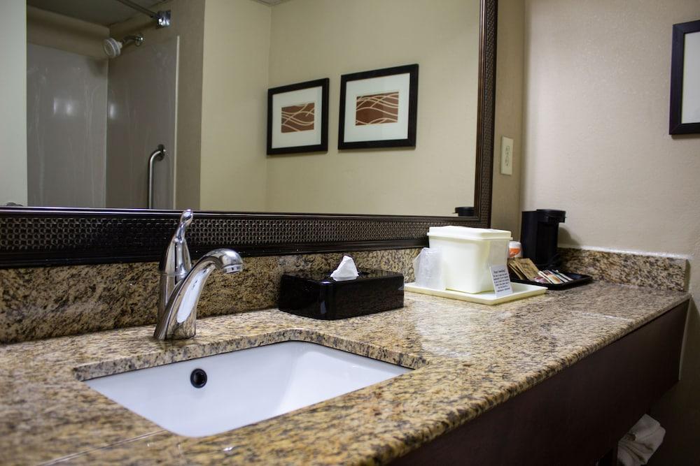 Comfort Inn Research Triangle Park Durham Exterior foto